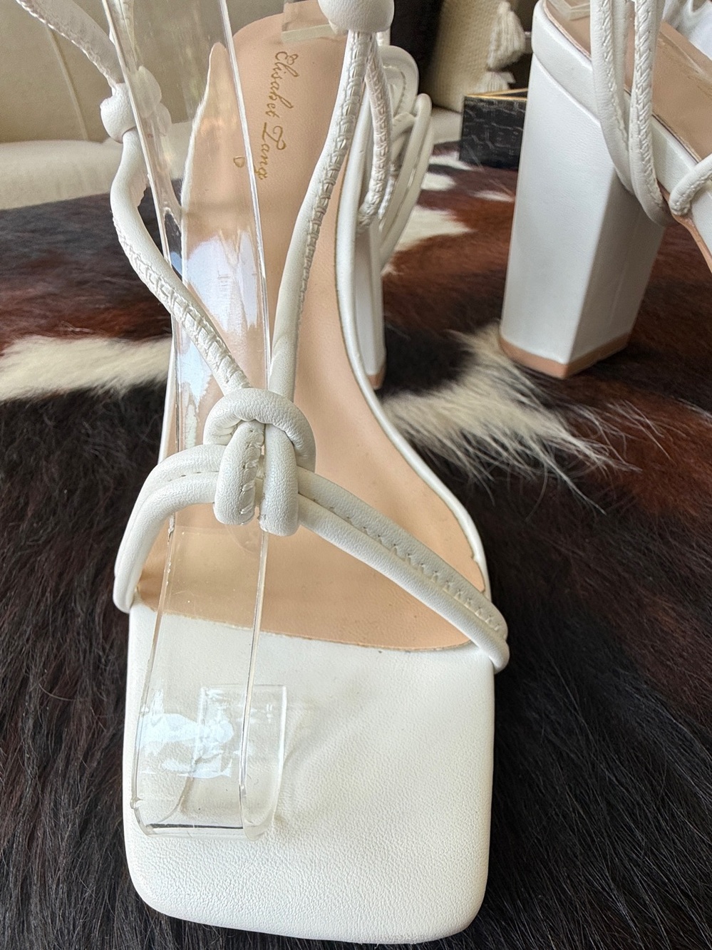 Elisabet Tang Chunky Heel  Lace up Sandals - Sz 8.5  Off White